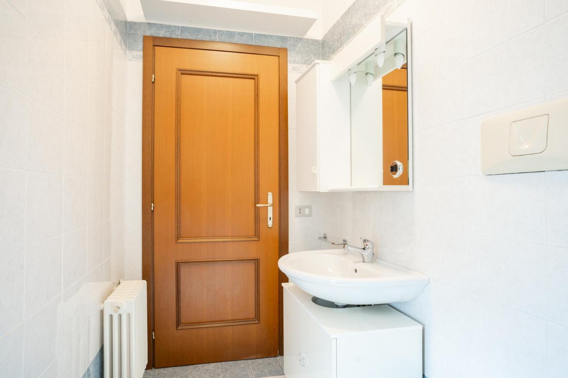 Spacious Bright Apartment Near City Center And Como Lake With Air Conditioning Леко Екстериор снимка