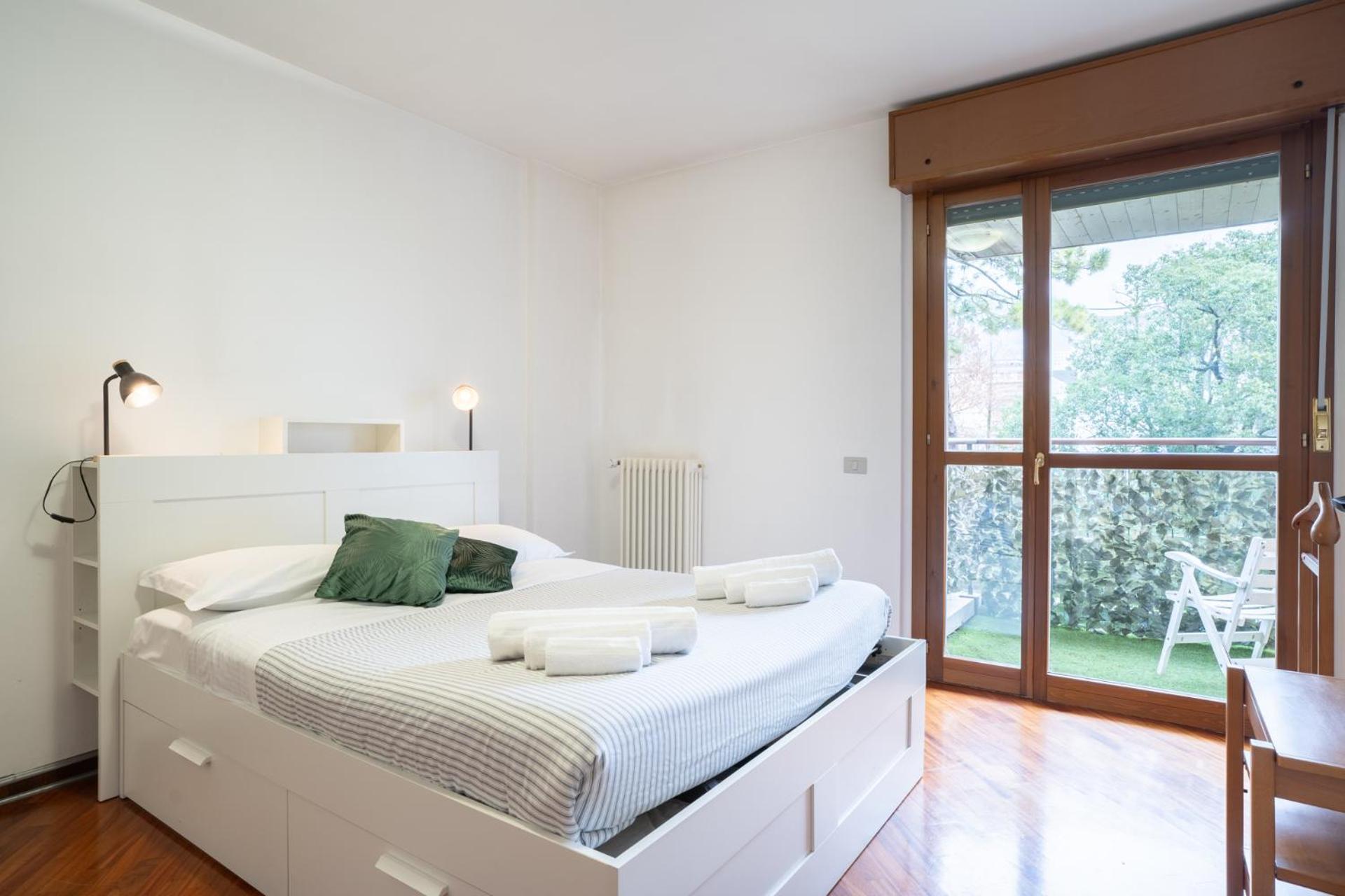 Spacious Bright Apartment Near City Center And Como Lake With Air Conditioning Леко Екстериор снимка