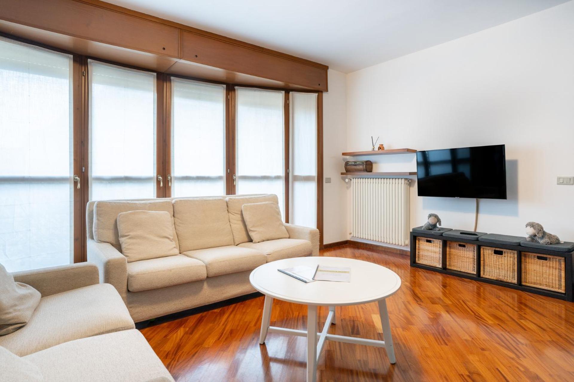 Spacious Bright Apartment Near City Center And Como Lake With Air Conditioning Леко Екстериор снимка