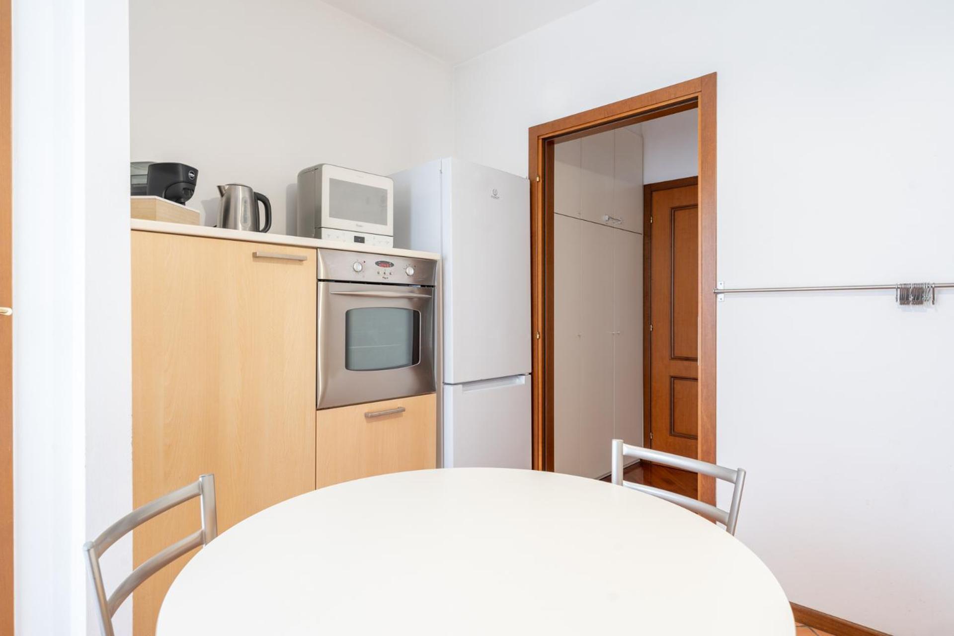 Spacious Bright Apartment Near City Center And Como Lake With Air Conditioning Леко Екстериор снимка