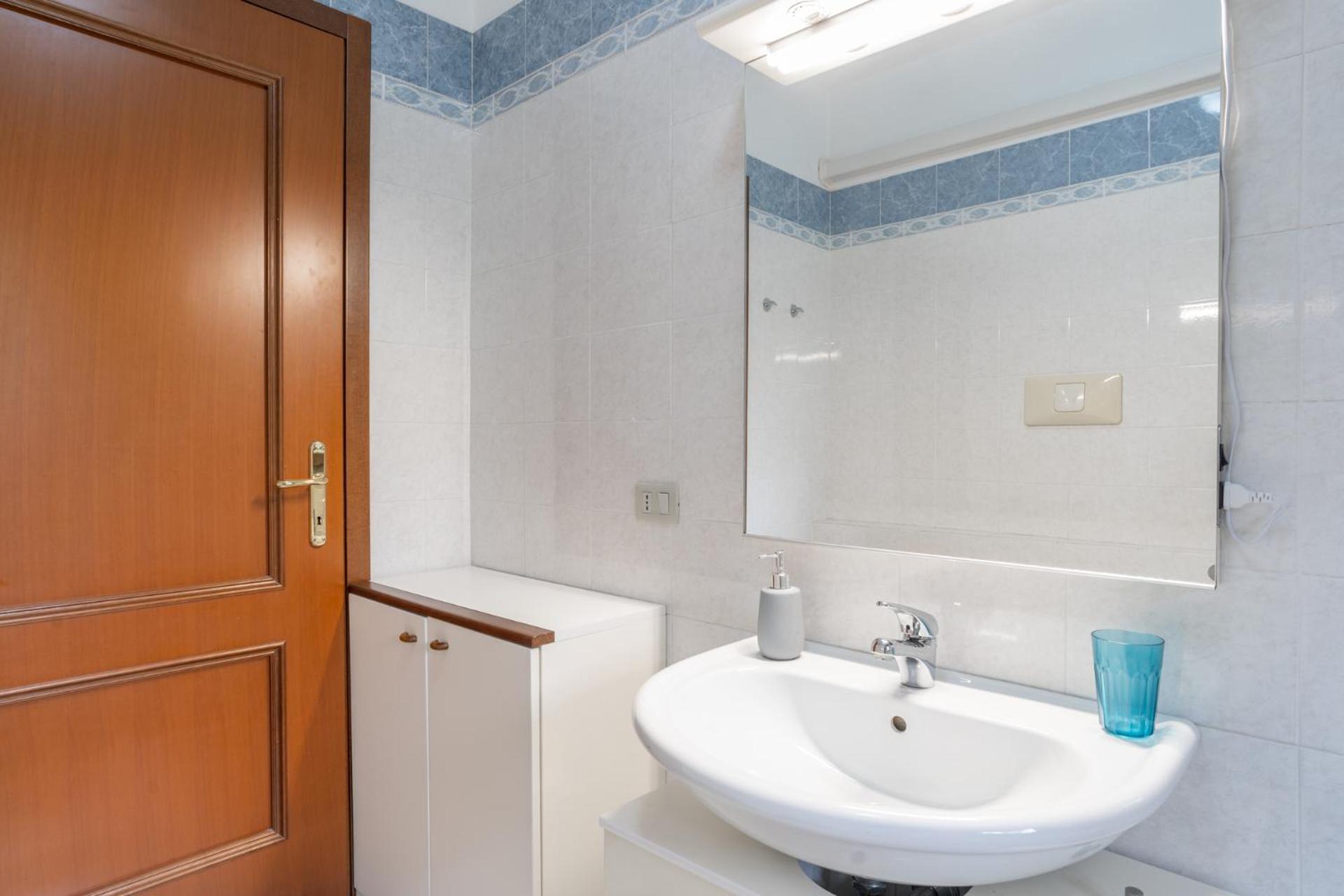 Spacious Bright Apartment Near City Center And Como Lake With Air Conditioning Леко Екстериор снимка
